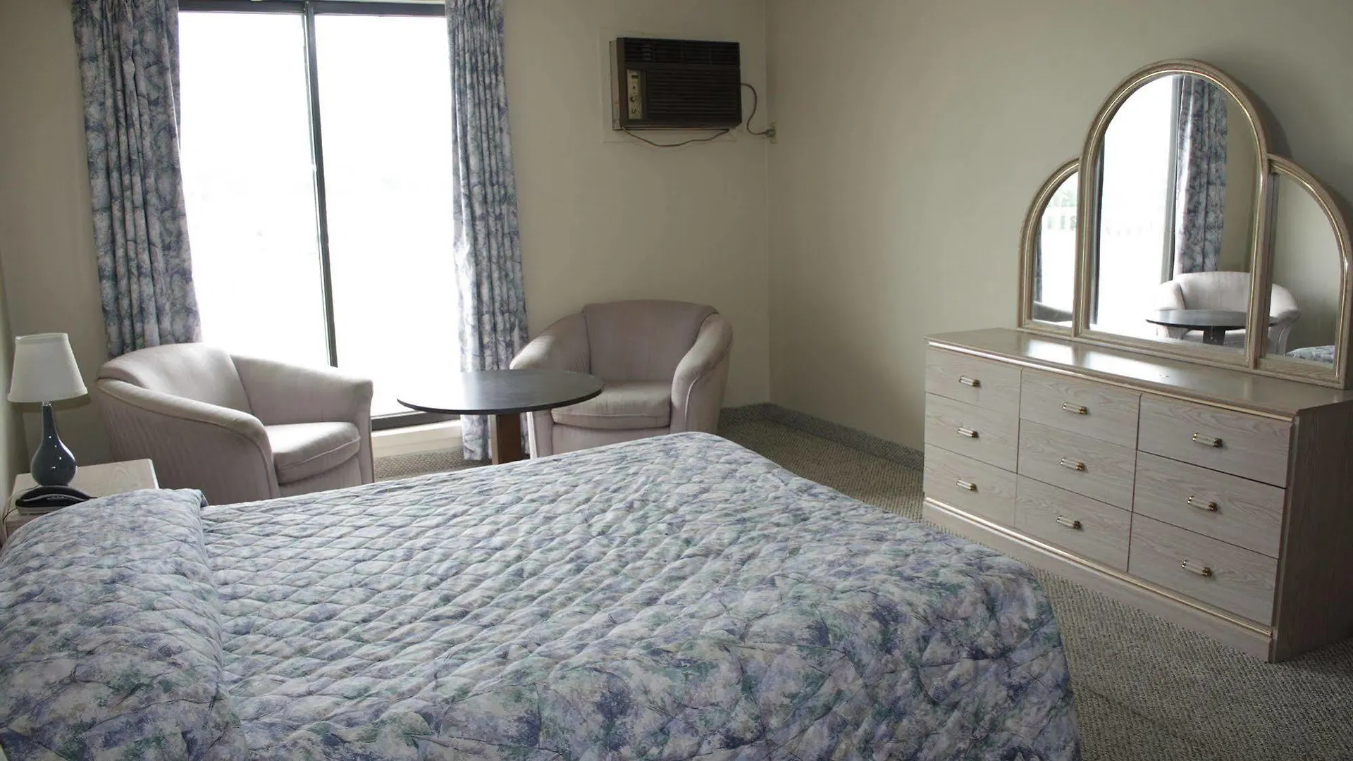 Tropicana Inn Niagara Falls Motel
