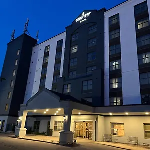 Country & By Radisson, Falls, On *** Niagara Falls