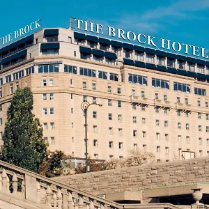The Brock Fallsview, Tapestry By Hilton **** Niagara Falls